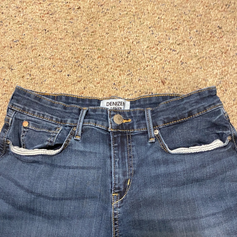 Denizen from Levi's Women's Dark Blue Jean Shorts - Picture 2 of 4